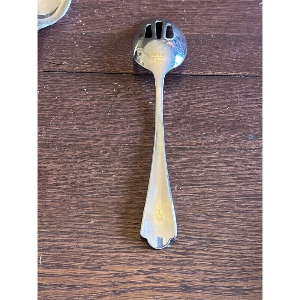 Serving Set Of 4 Petal By Hampton Silversmith Discontinued Stainless Glossy